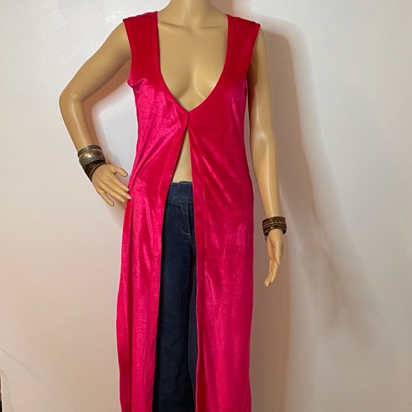 Magenta velour sleeveless duster tunic with slits! - Picture 2 of 12